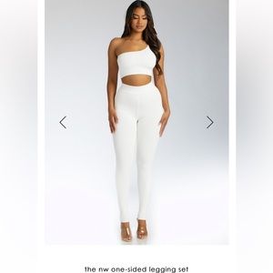 NAKED WARDROBE One-Sided Set